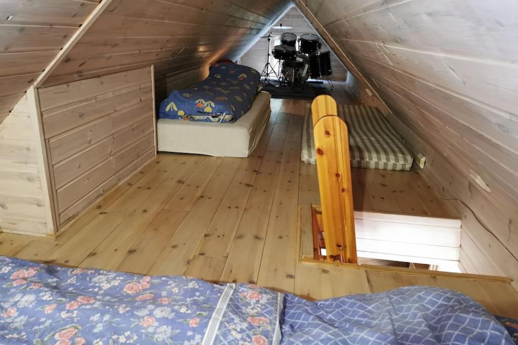 Topfloor Separate Entranc View Stord Fitjar